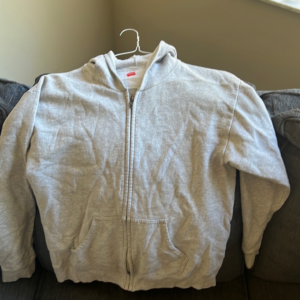 Hanes Basic Hoodie color Gray